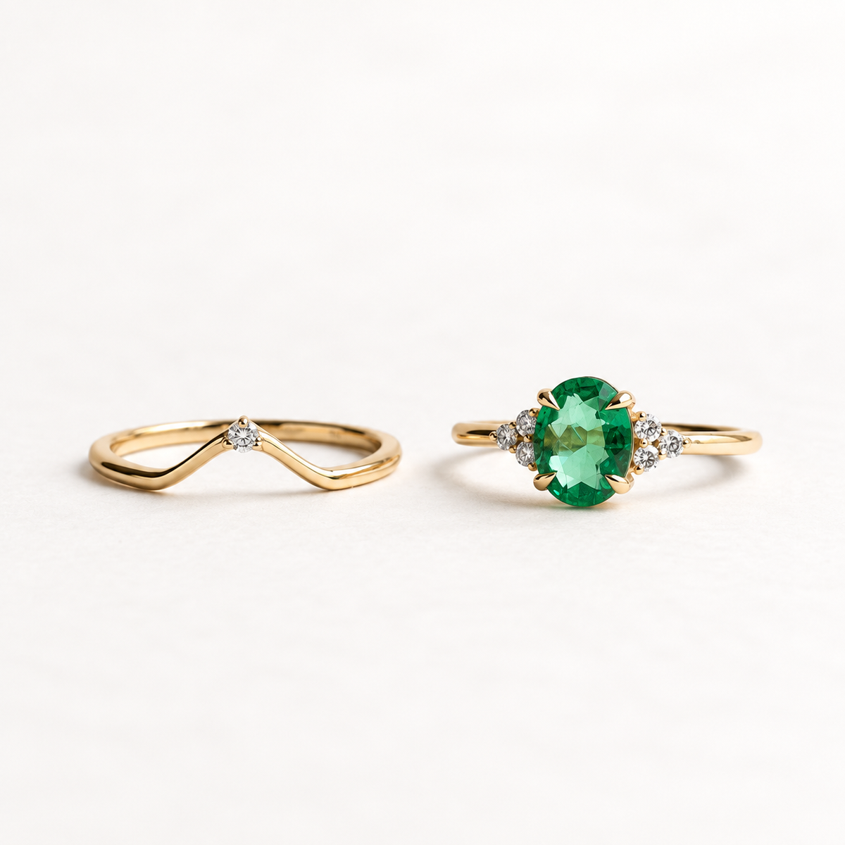 18K Yellow Gold 1.18 Carat Emerald & Diamond Ring Set