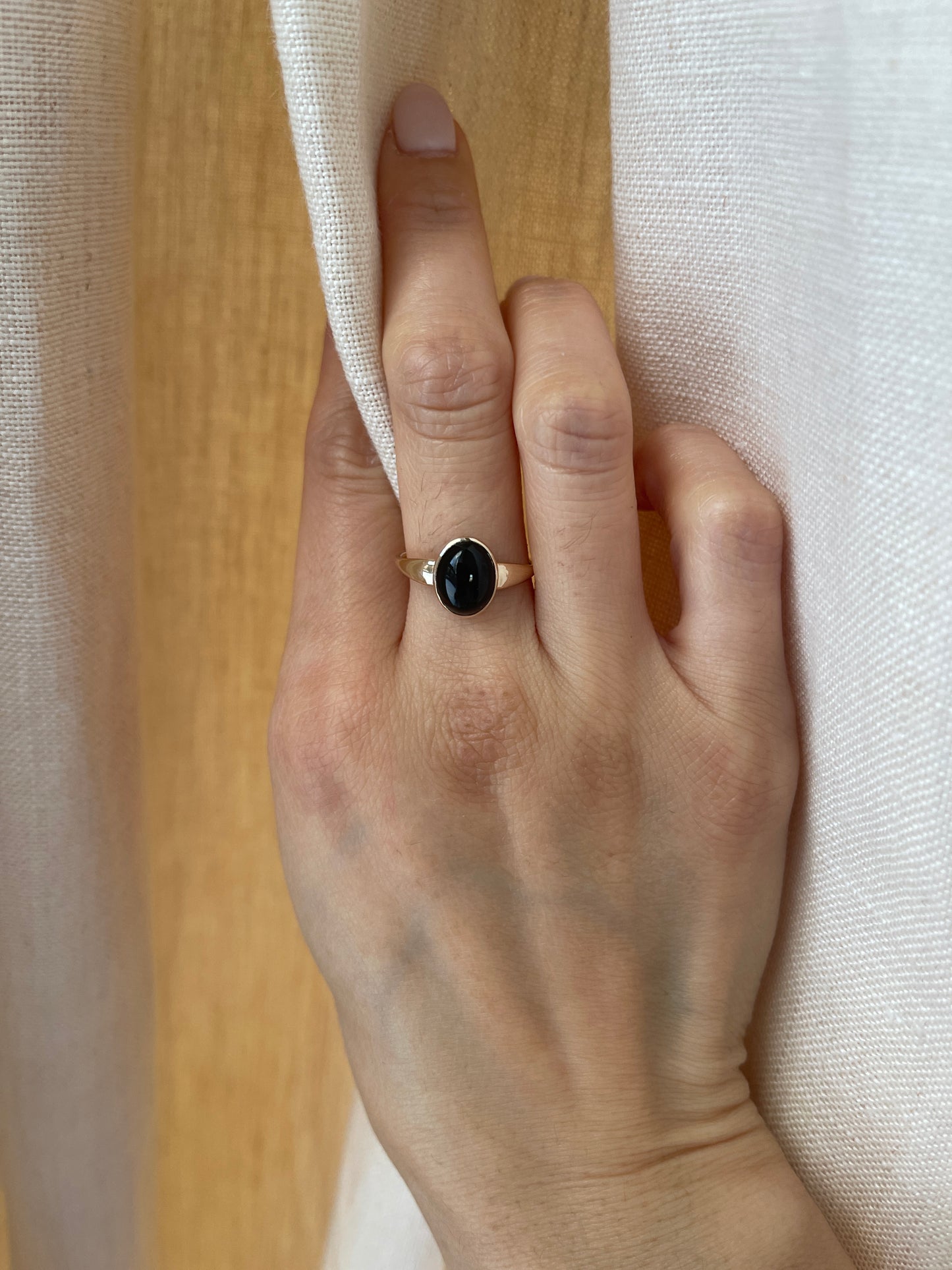 14K Gold Oval Black Onyx Ring