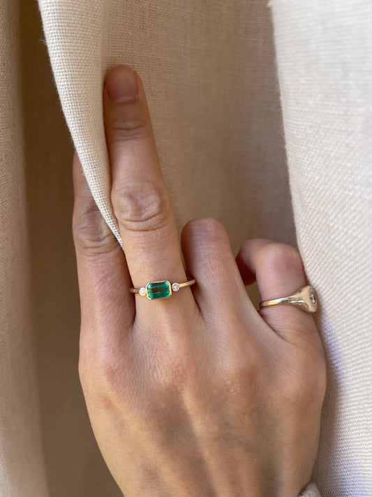 14K 0.74 Carat Emerald Ring