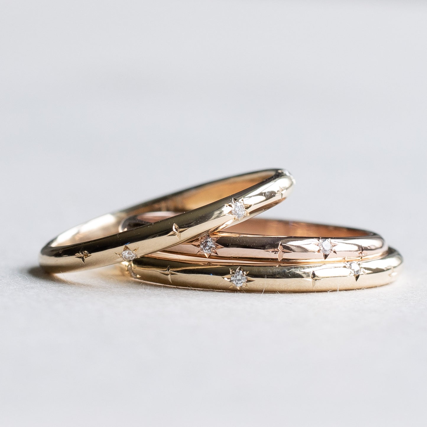 14K 2mm Starburst Diamond Band