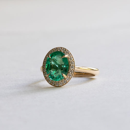 18K 2.5 CT Emerald Diamond Halo Ring
