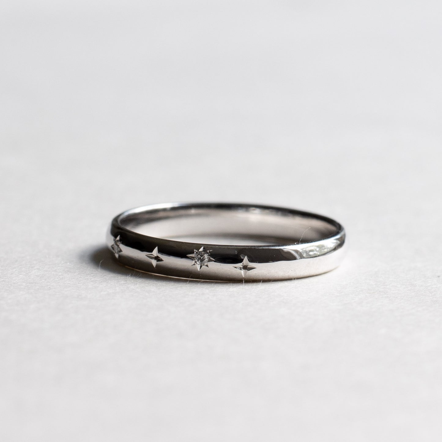 14K White Gold 3mm Starburst Diamond Band