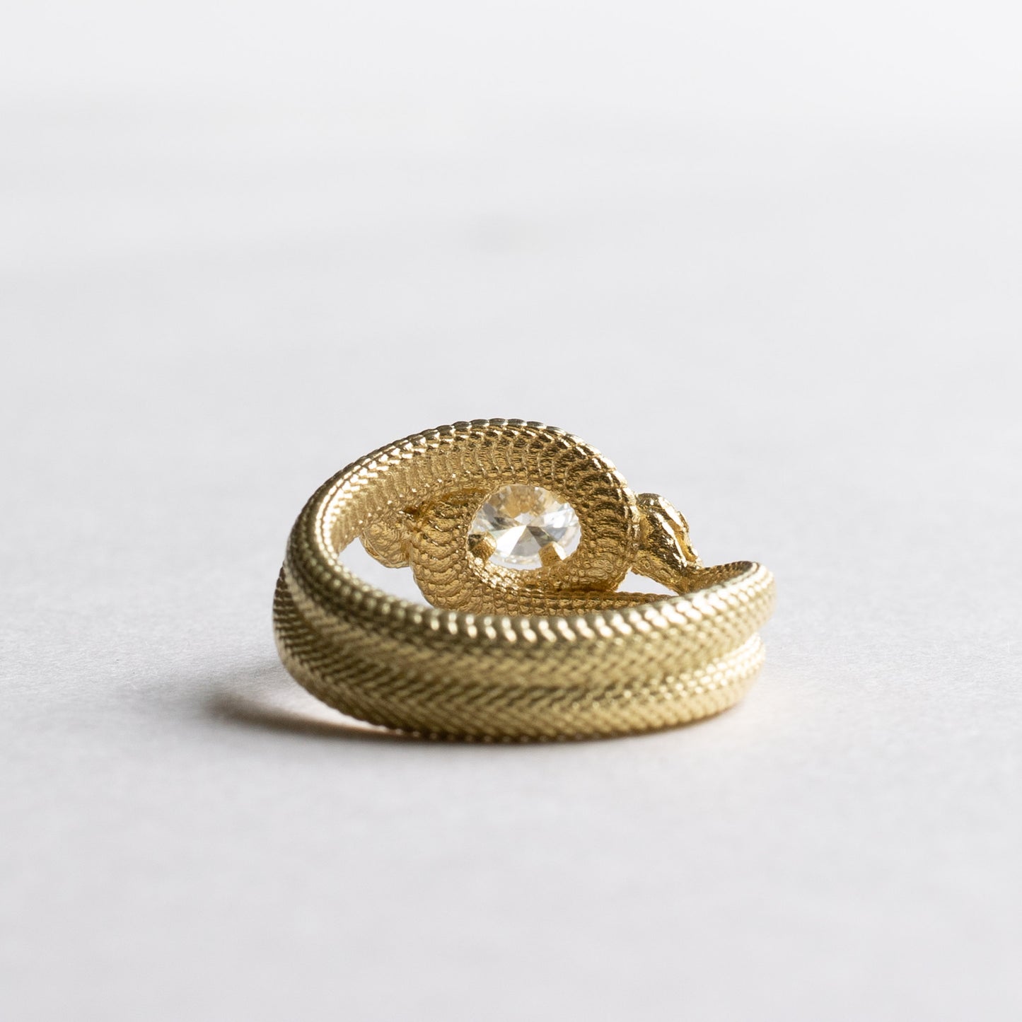 18K Double Serpent Diamond Ring
