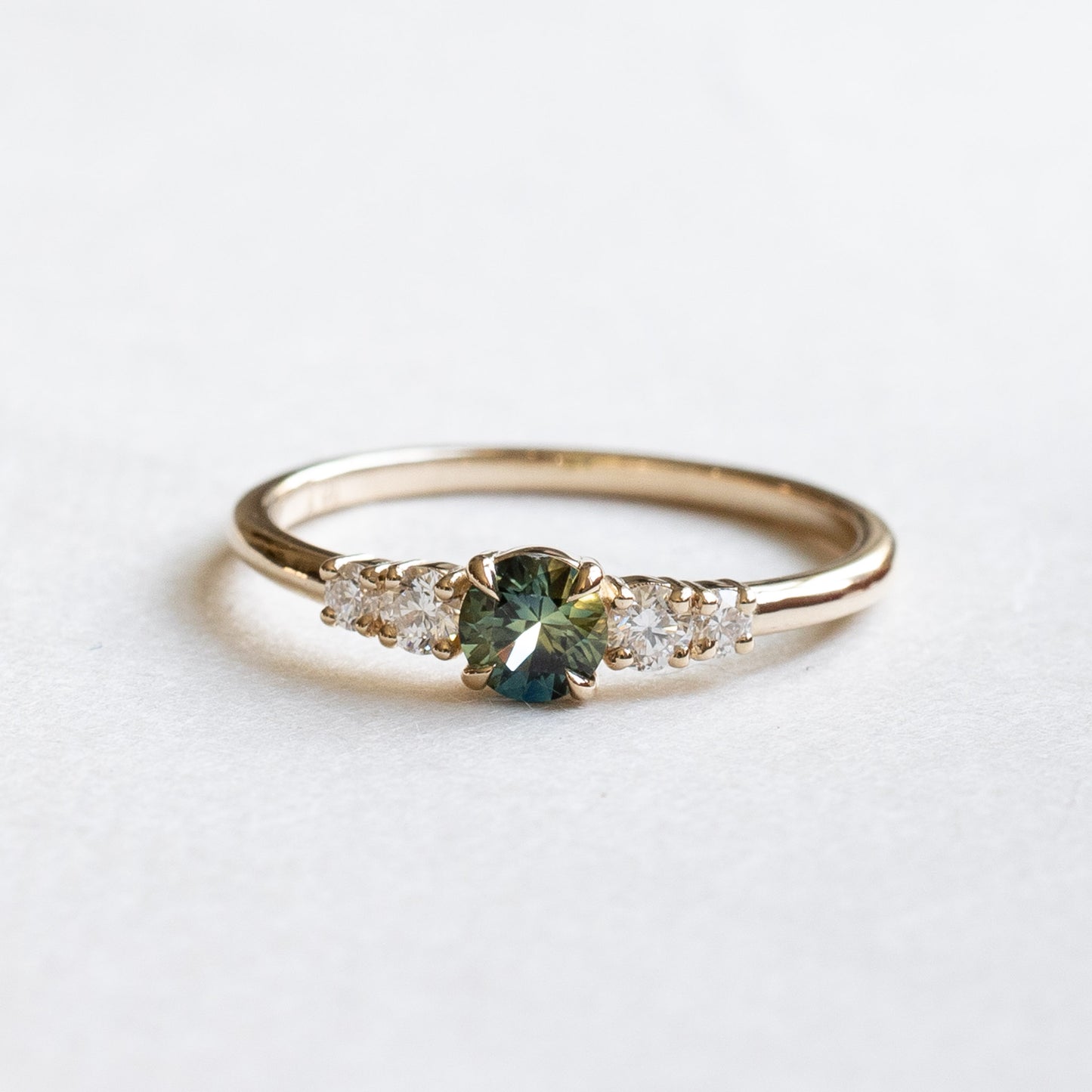 0.53TCW Sapphire Diamond Ring