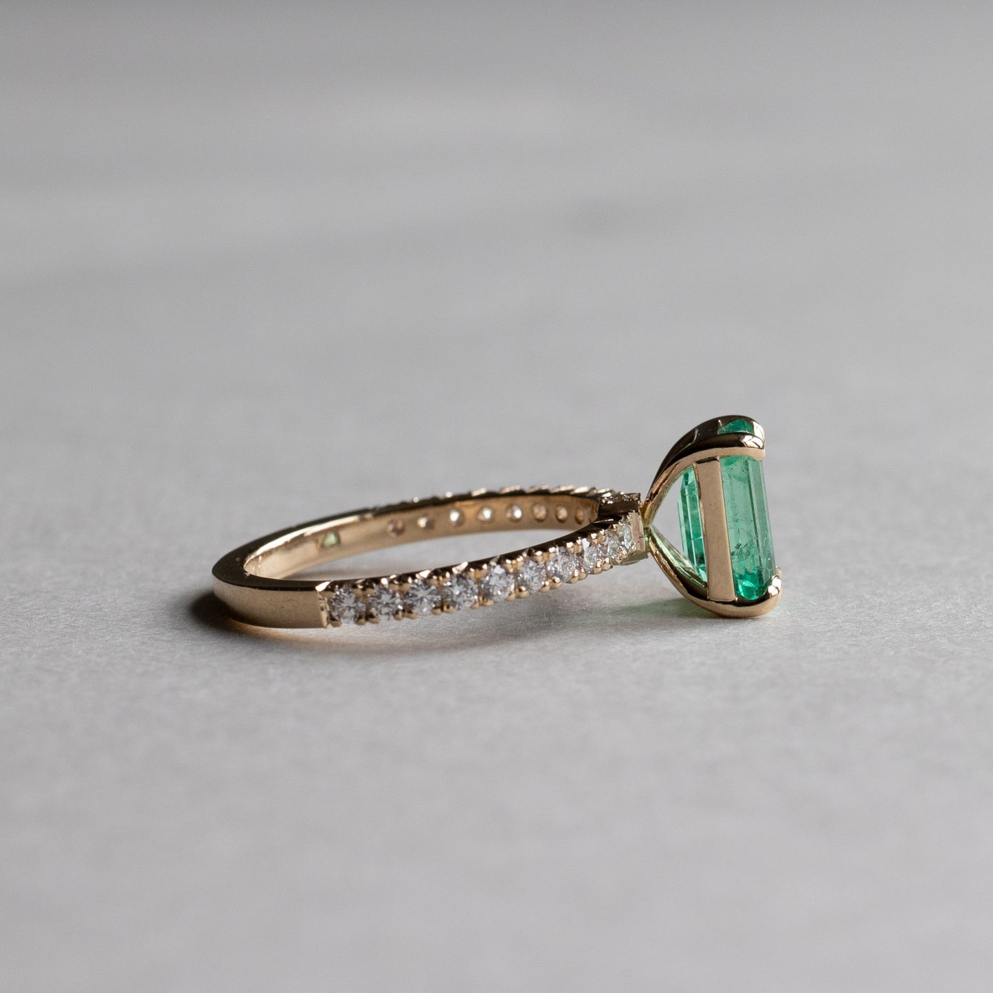 14K 1.98 CT Emerald Diamond Ring