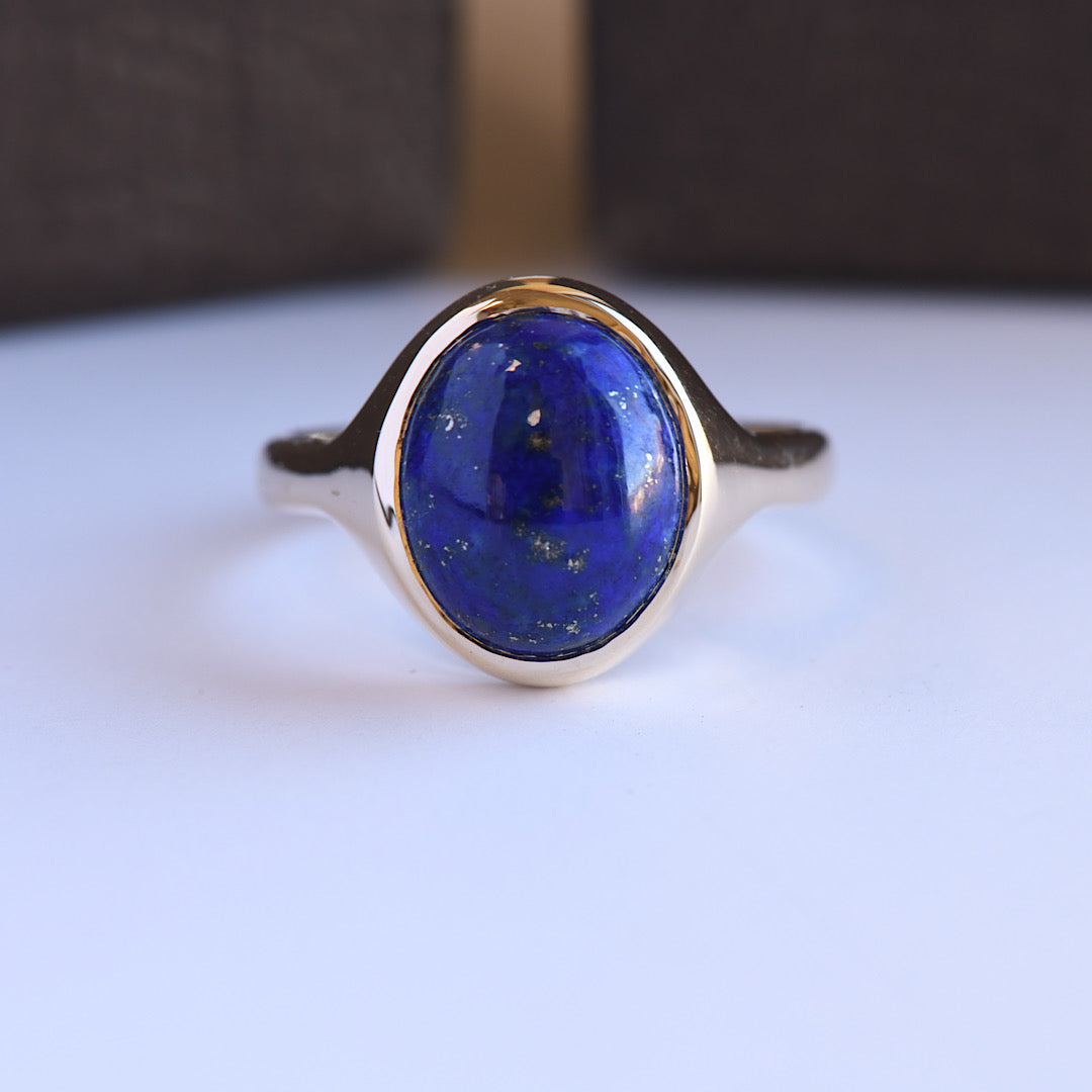 14K Lapis Lazuli Signet