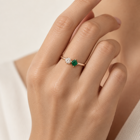 Emerald Diamond Moi et Toi Ring