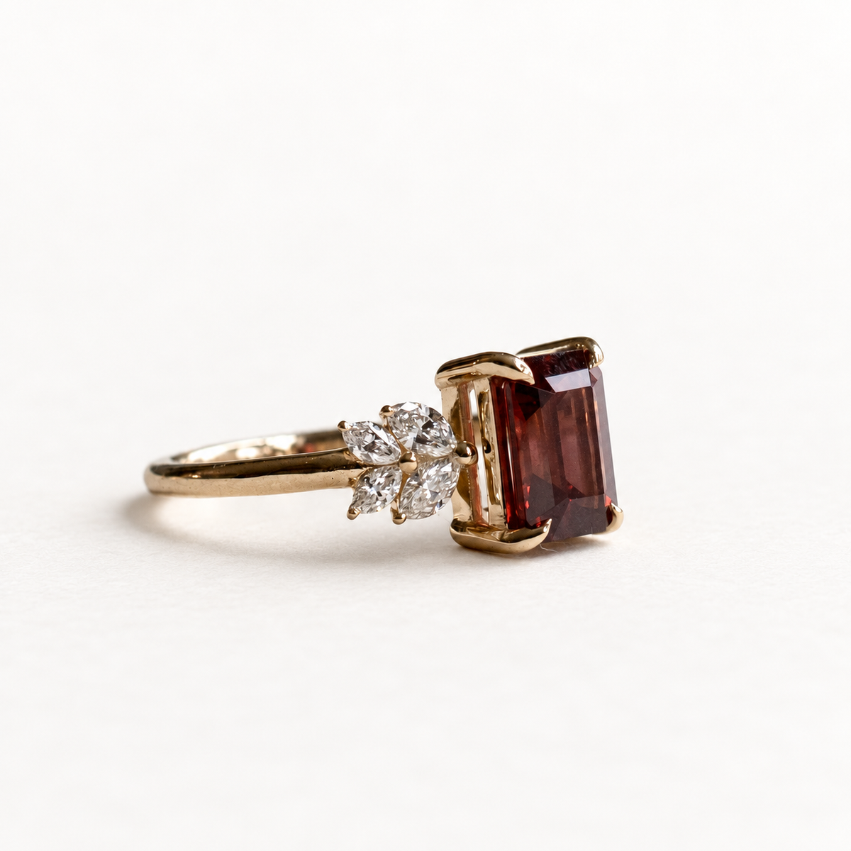 14K 1.5 Carat Garnet Diamond Ring