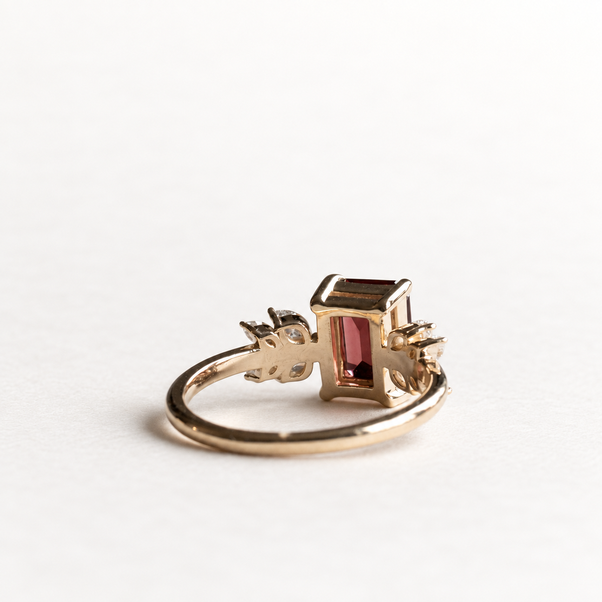 14K 1.5 Carat Garnet Diamond Ring