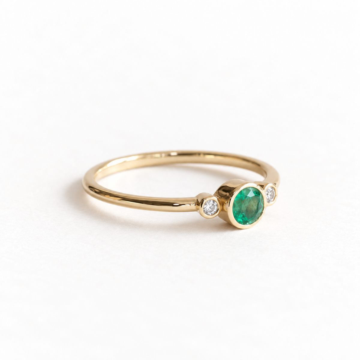14K Round Emerald & Diamond Ring