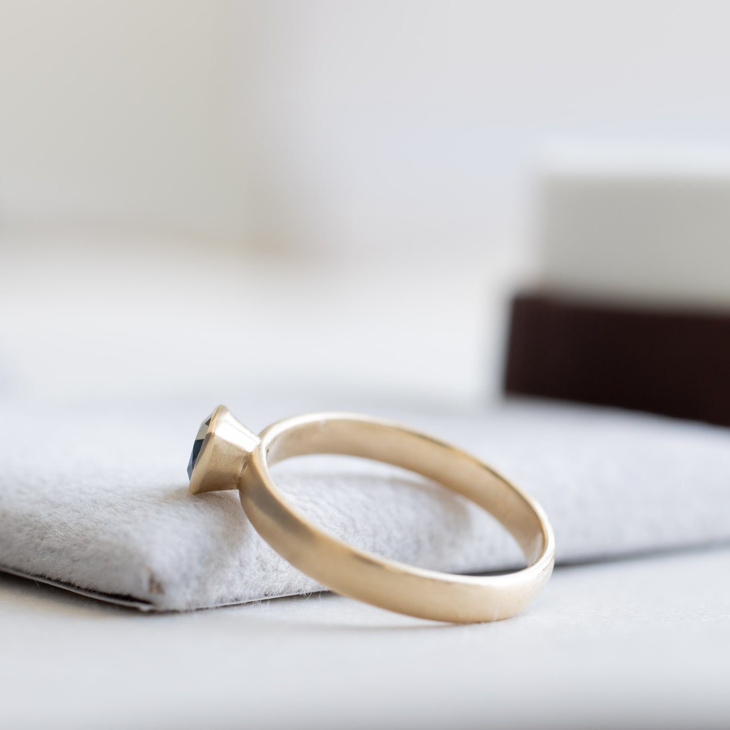 14K Montana Teal Sapphire Ring