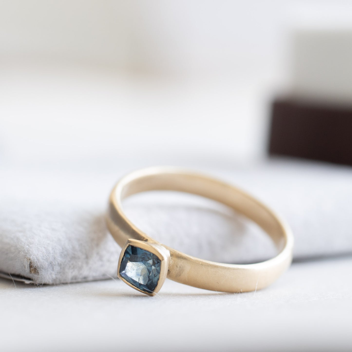 14K Montana Teal Sapphire Ring