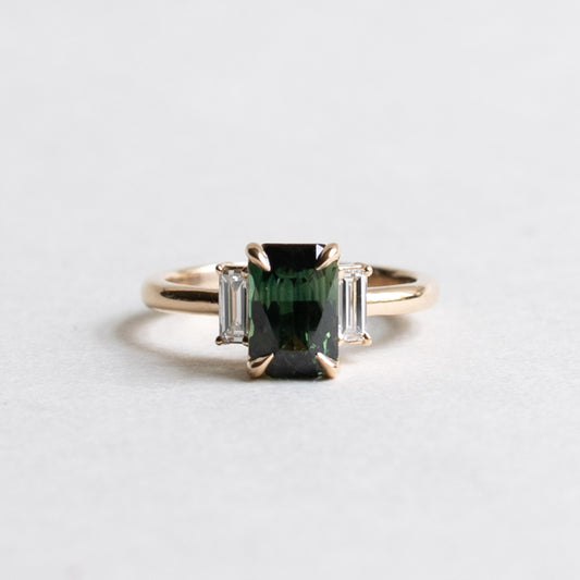 18K 1.99 Carat Green Sapphire Ring