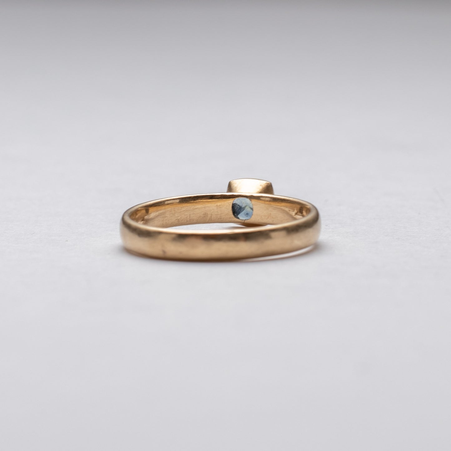 14K Montana Teal Sapphire Ring