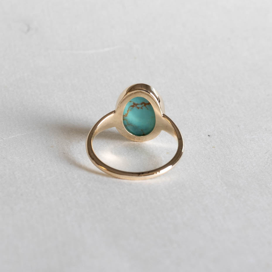14K Yellow Gold Turquoise Ring: Oval Kingman Turquoise Bezel Setting