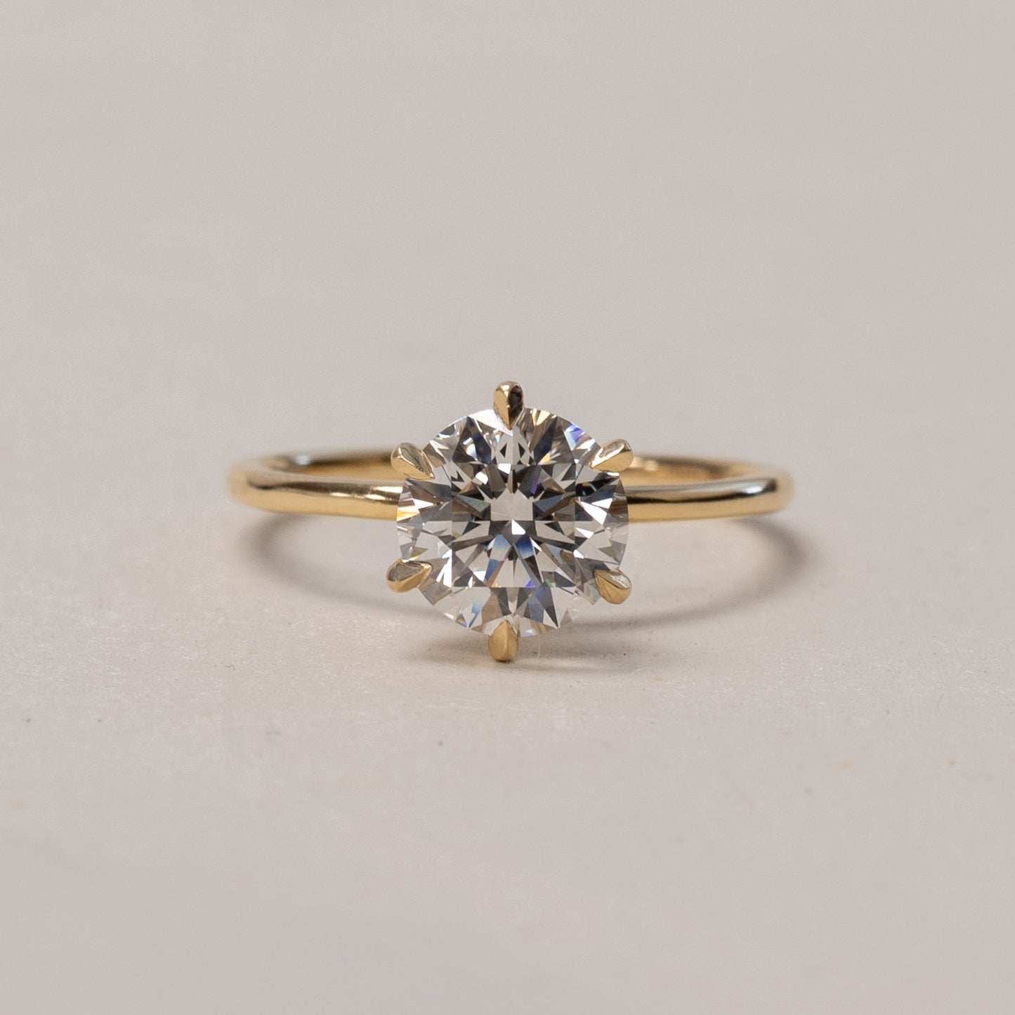 18K 2 Carat Diamond Engagement Ring