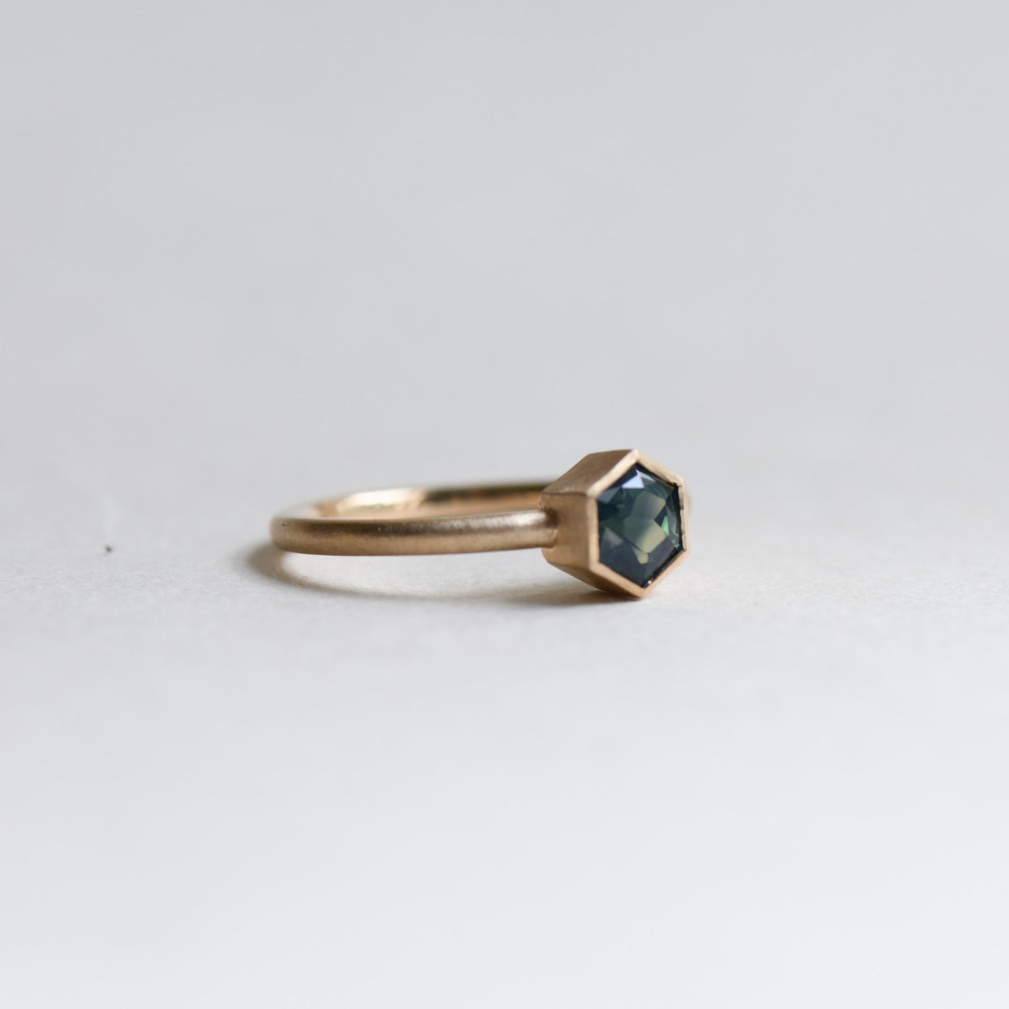 18K Blue Sapphire Ring
