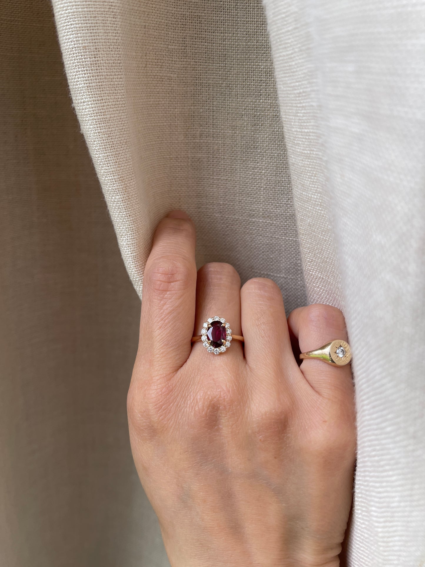18K 1.36 CT Ruby Diamond Halo Ring
