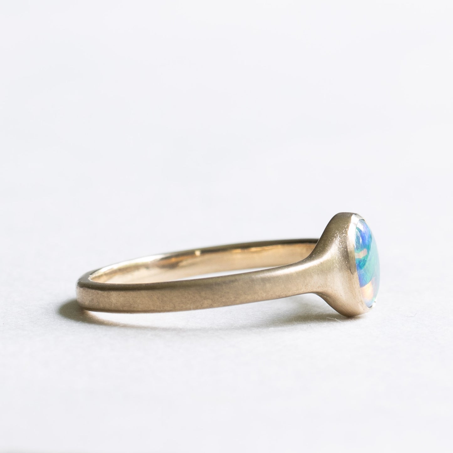 14K Free Flow Opal Ring