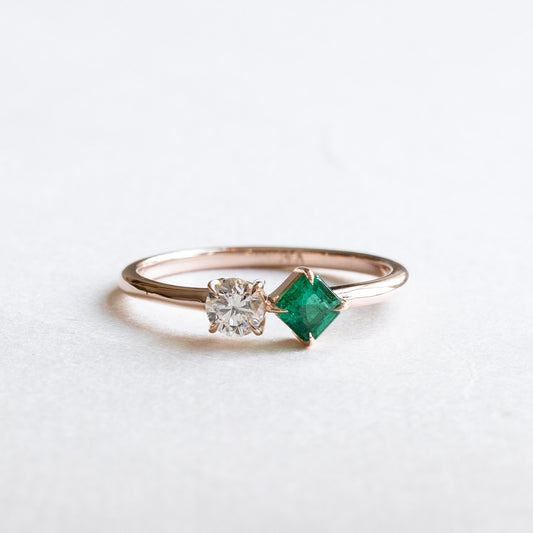 Emerald Diamond Moi et Toi Ring