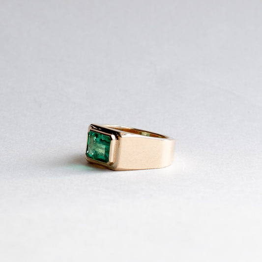 2 ct Colombian Emerald 18K Signet Ring