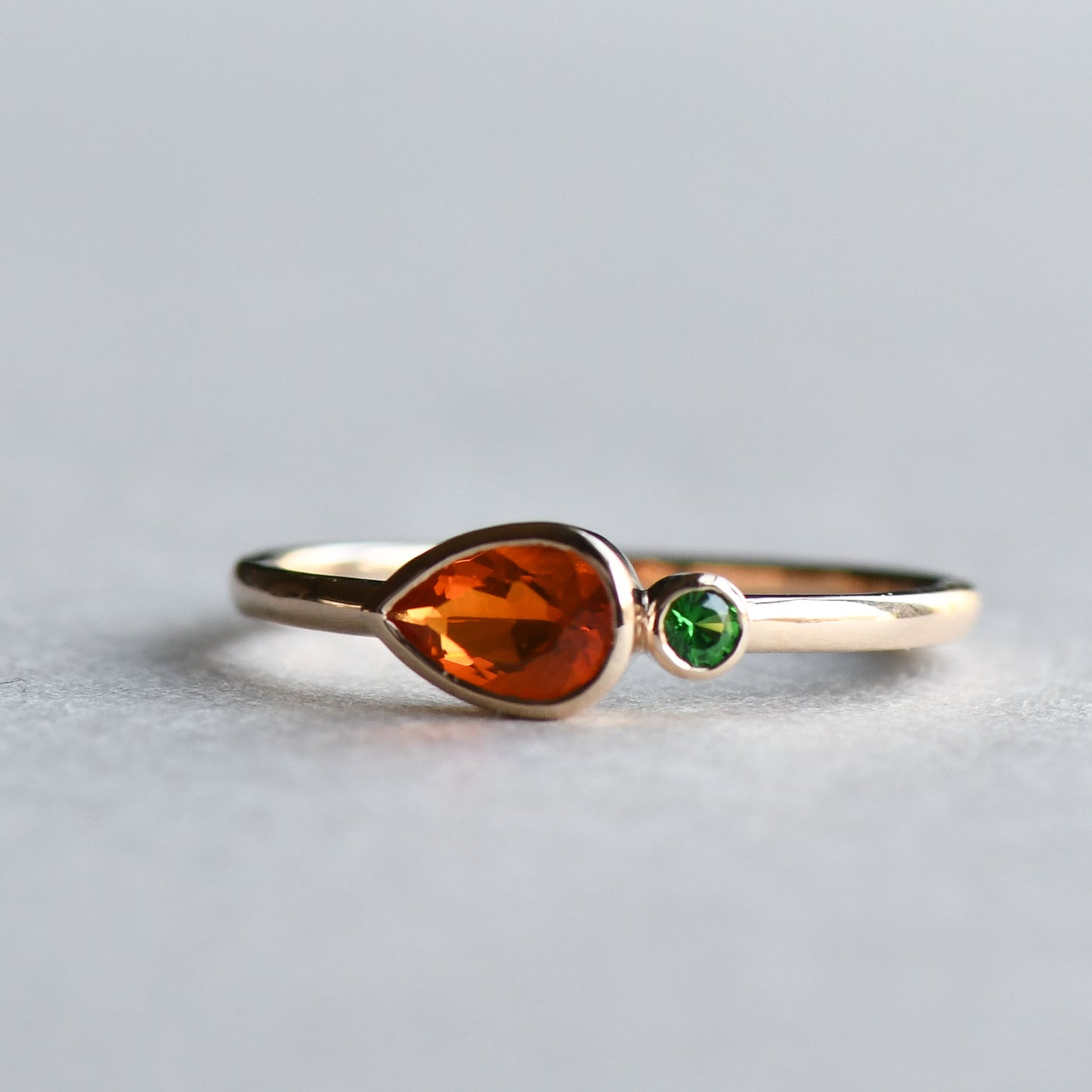 14K Fire Opal Toi et Moi Ring